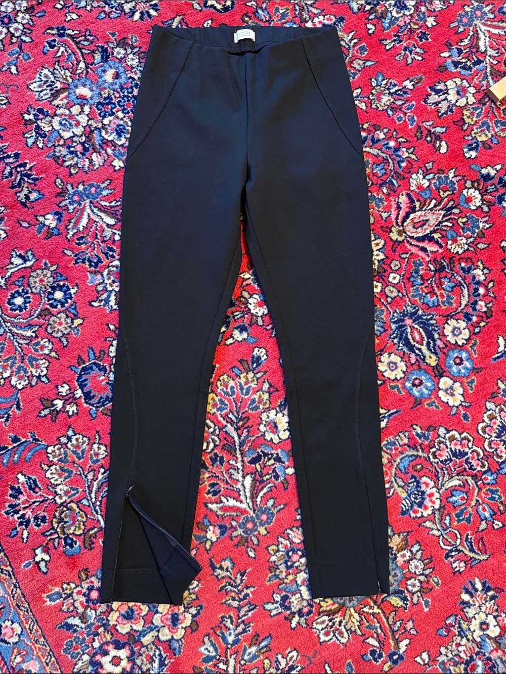 Women’s Black Zip-Hem Stretch Leggings